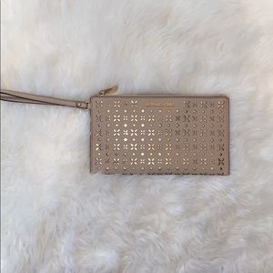 Michael Kors wristlet